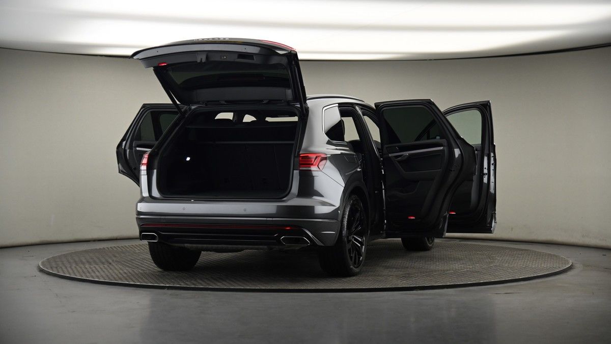More views of Volkswagen Touareg