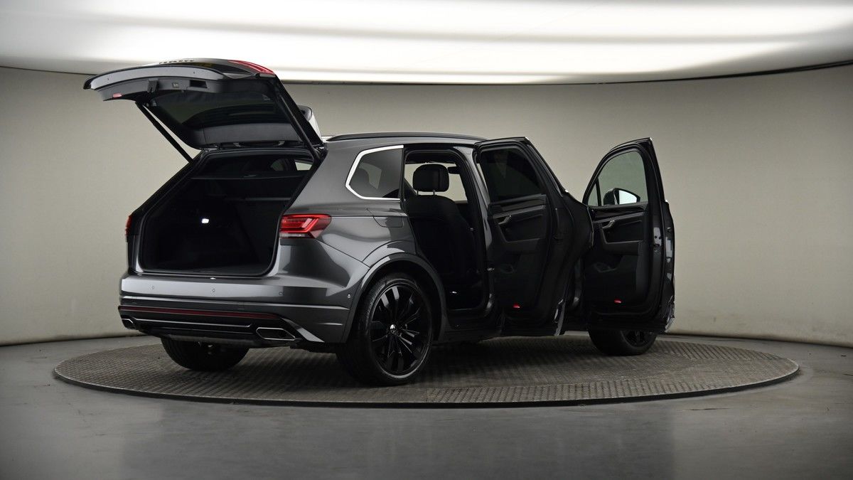 More views of Volkswagen Touareg