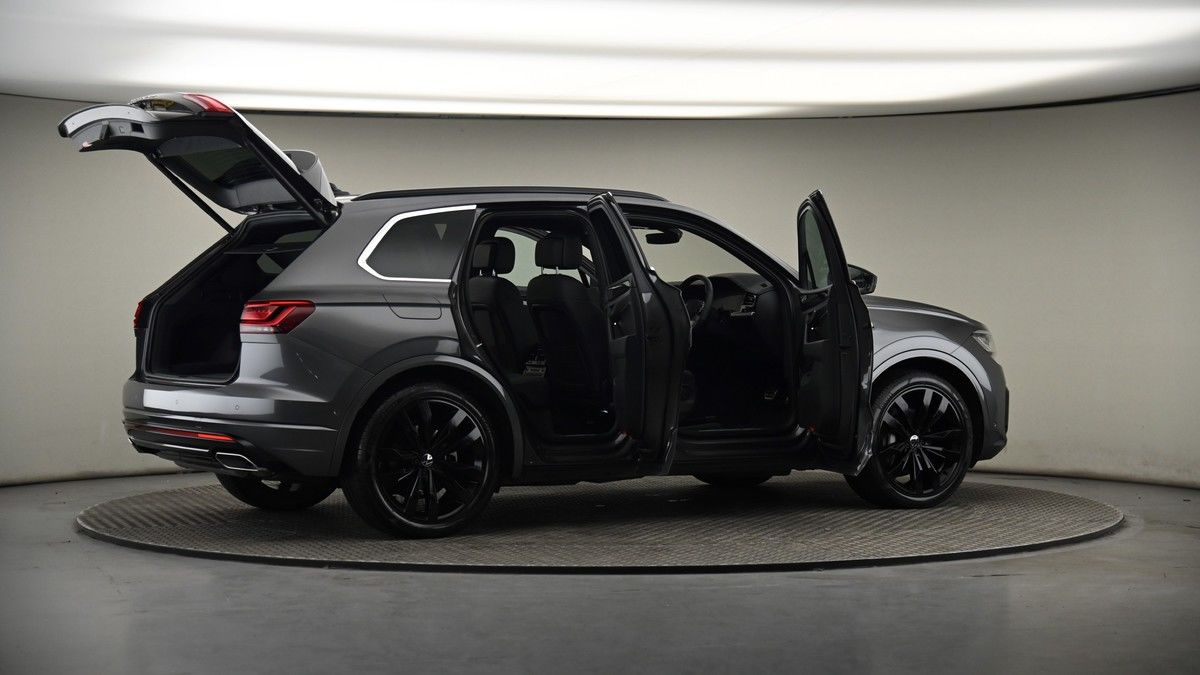 More views of Volkswagen Touareg