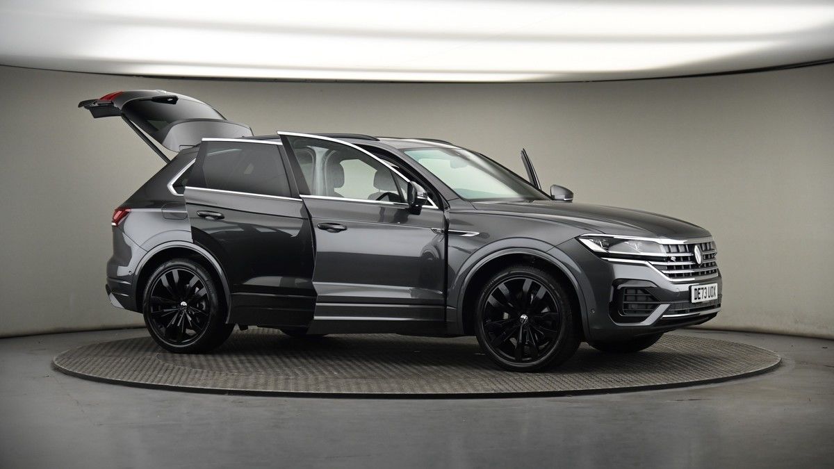 More views of Volkswagen Touareg