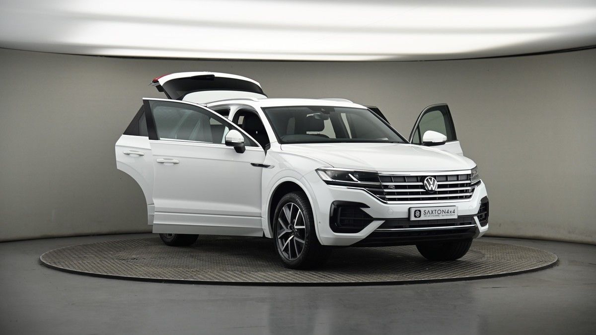 More views of Volkswagen Touareg