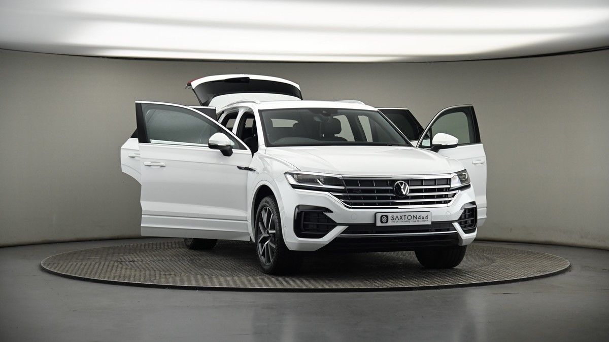 More views of Volkswagen Touareg