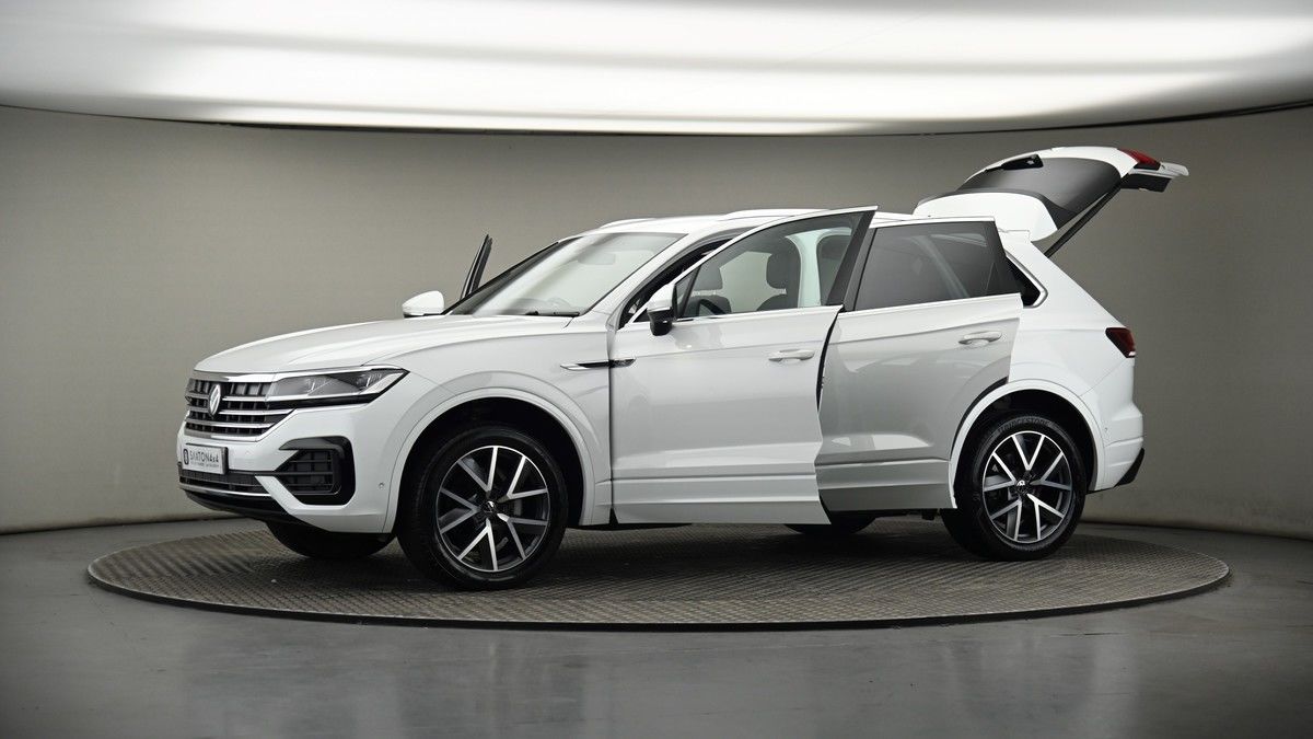 More views of Volkswagen Touareg