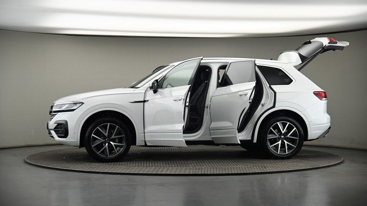 More views of Volkswagen Touareg