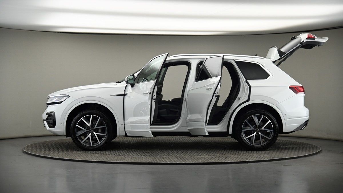 More views of Volkswagen Touareg