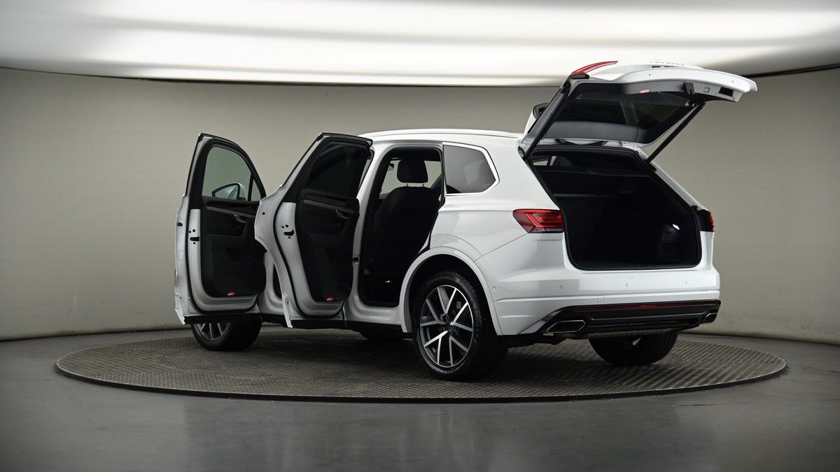 More views of Volkswagen Touareg