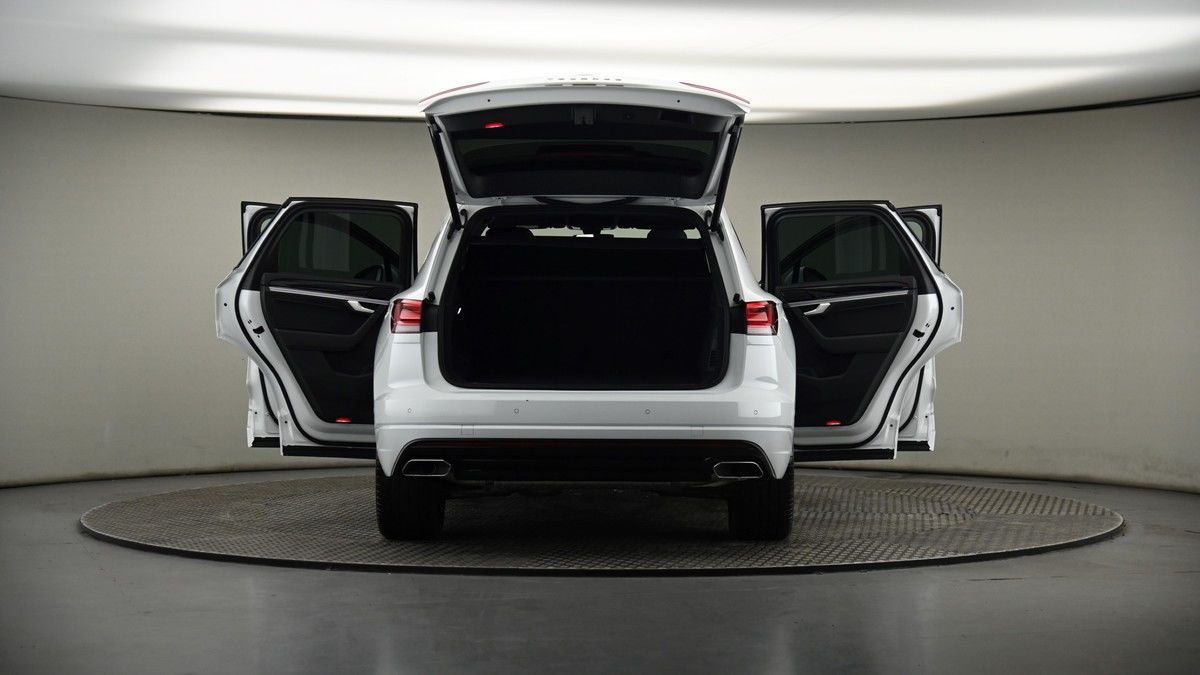 More views of Volkswagen Touareg