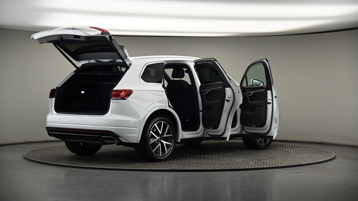 More views of Volkswagen Touareg