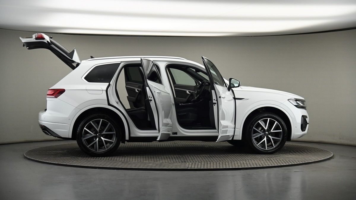 More views of Volkswagen Touareg