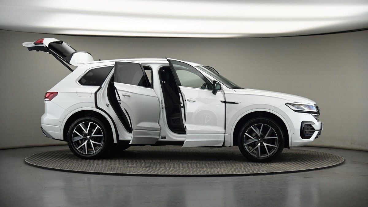 More views of Volkswagen Touareg