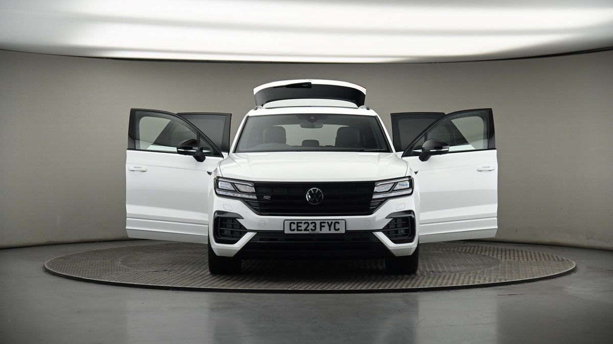More views of Volkswagen Touareg