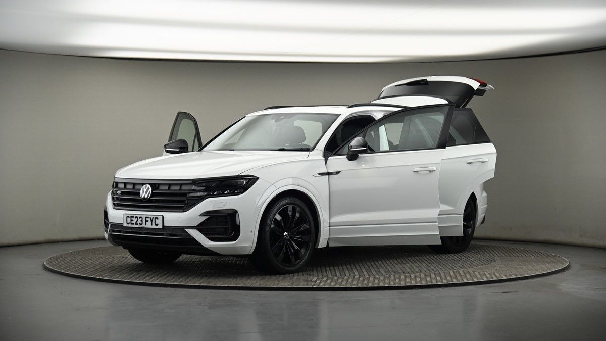 More views of Volkswagen Touareg