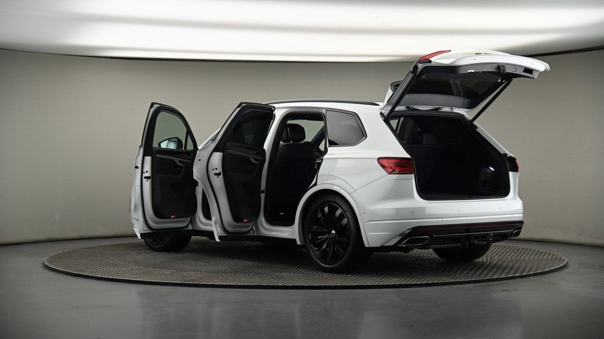 More views of Volkswagen Touareg
