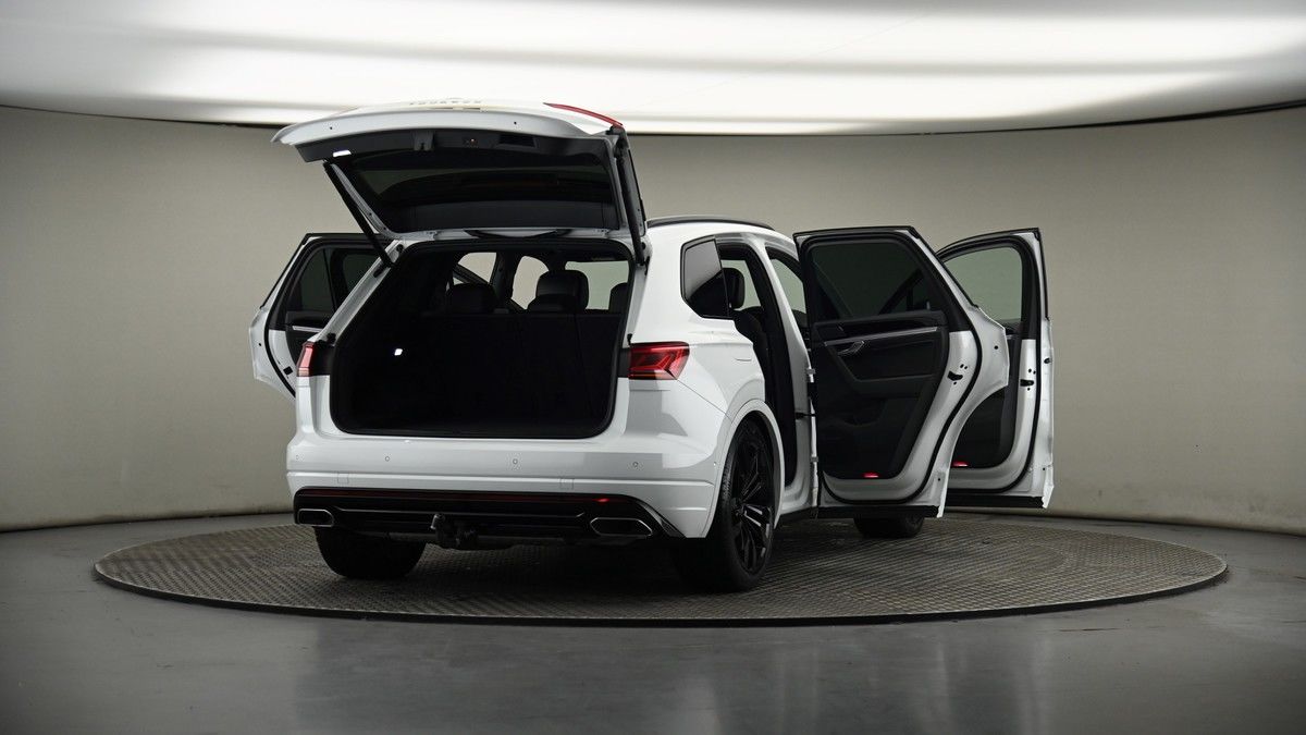 More views of Volkswagen Touareg
