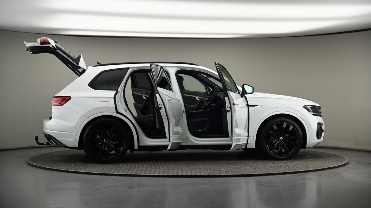 More views of Volkswagen Touareg