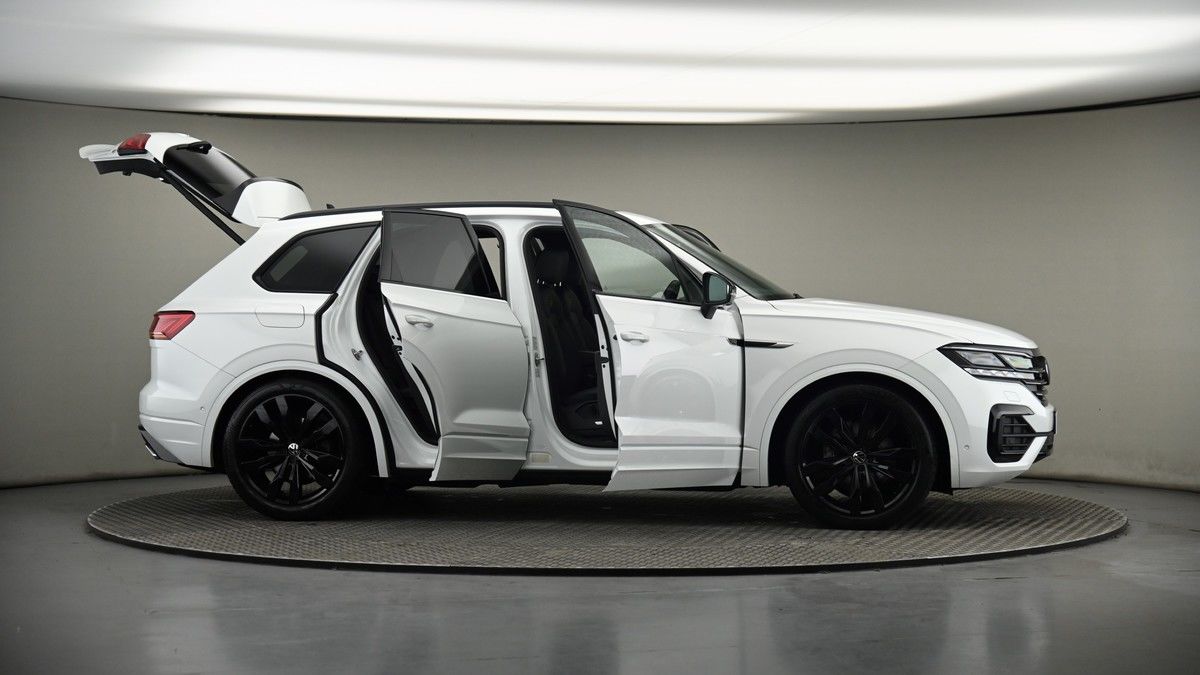 More views of Volkswagen Touareg