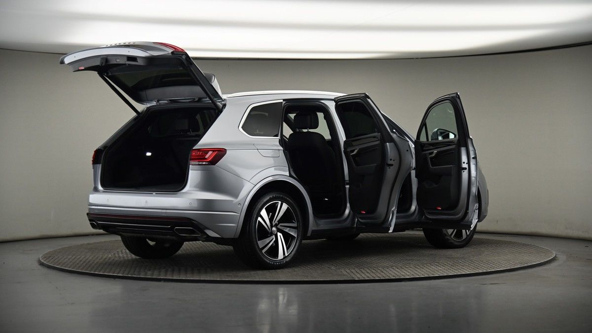 More views of Volkswagen Touareg