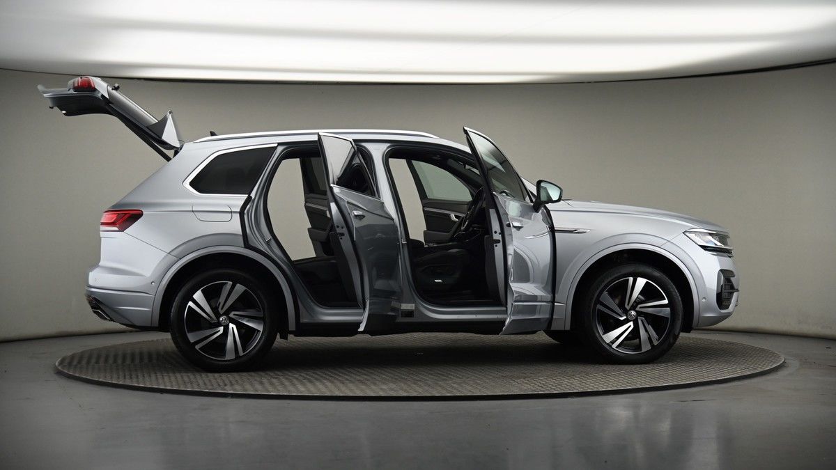 More views of Volkswagen Touareg
