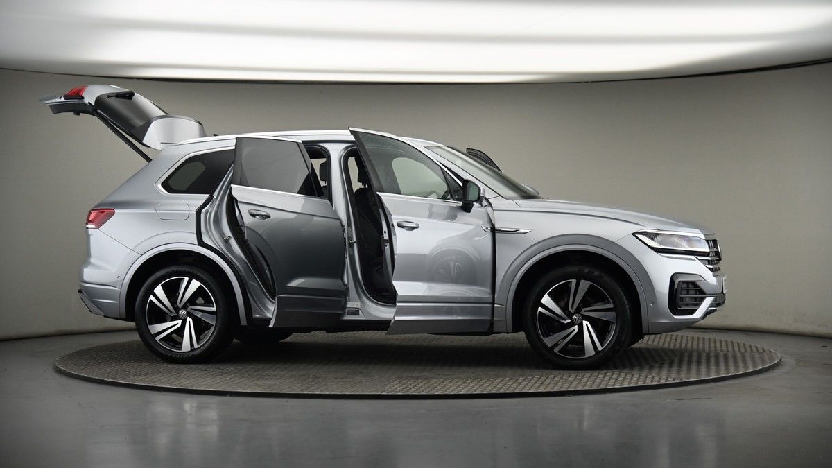 More views of Volkswagen Touareg