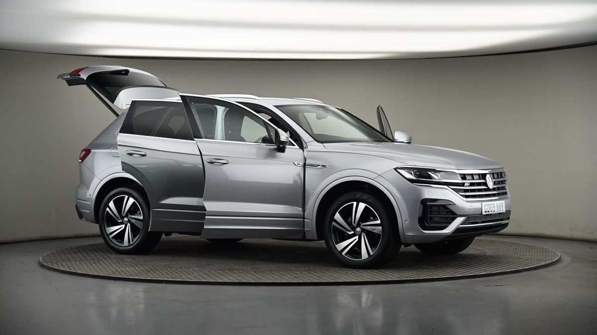 More views of Volkswagen Touareg