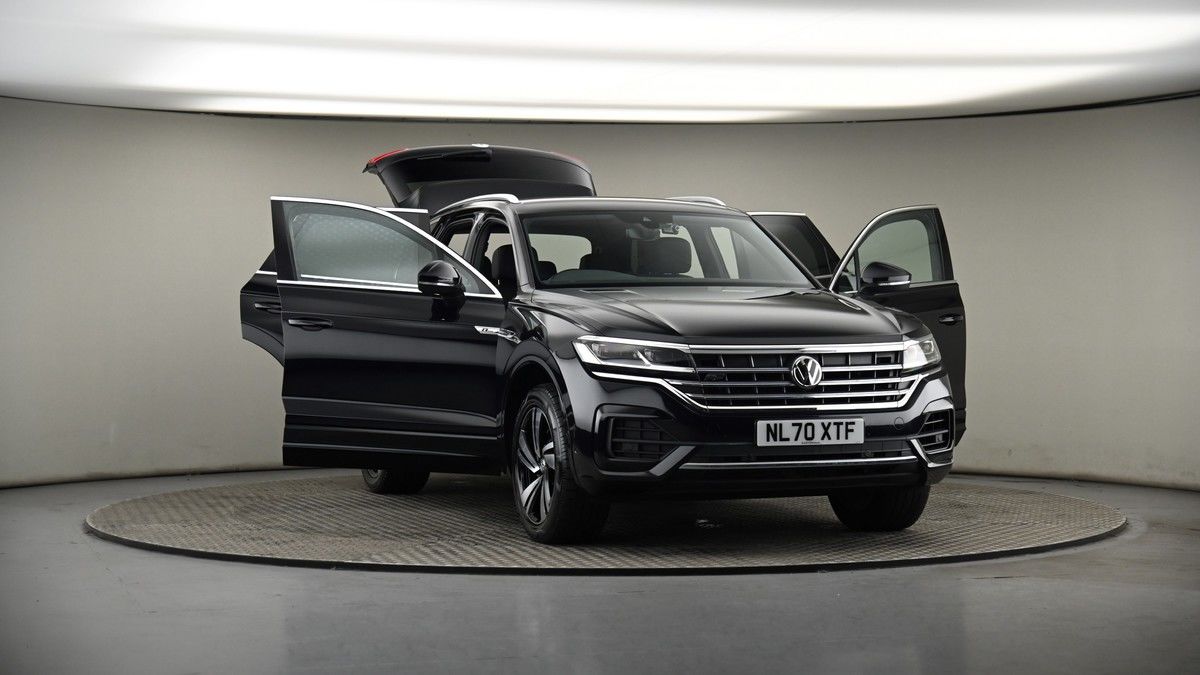 More views of Volkswagen Touareg