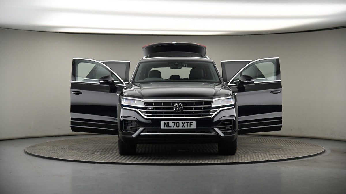 More views of Volkswagen Touareg