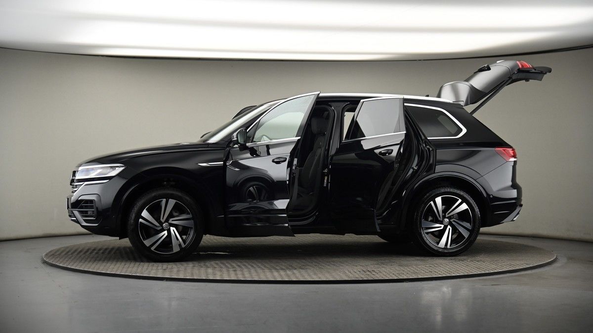 More views of Volkswagen Touareg