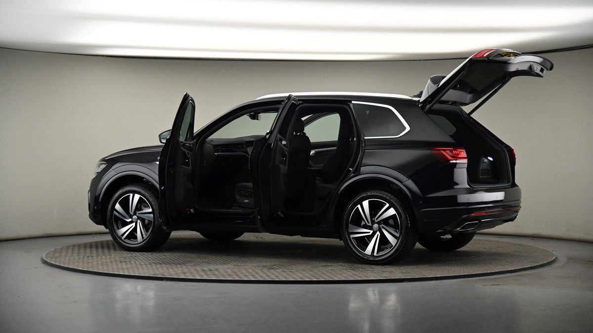 More views of Volkswagen Touareg