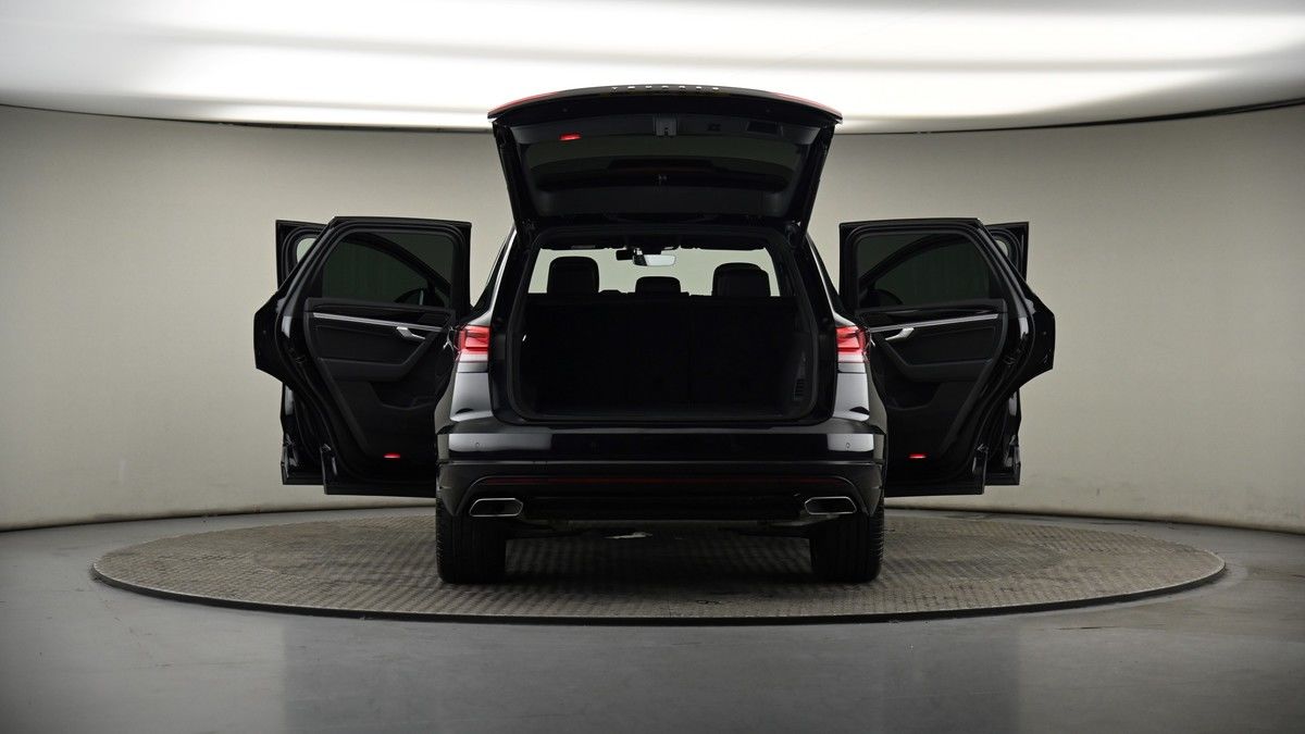 More views of Volkswagen Touareg
