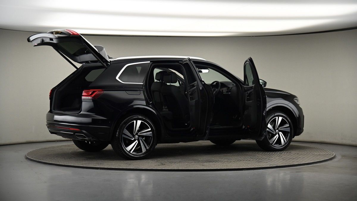 More views of Volkswagen Touareg