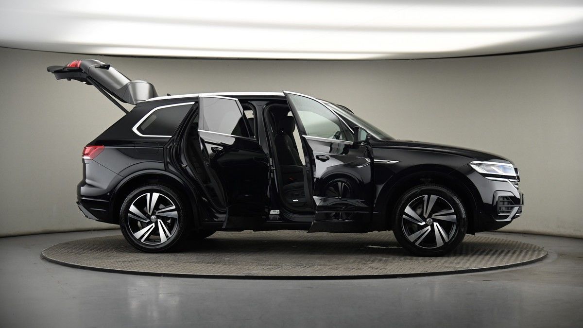 More views of Volkswagen Touareg