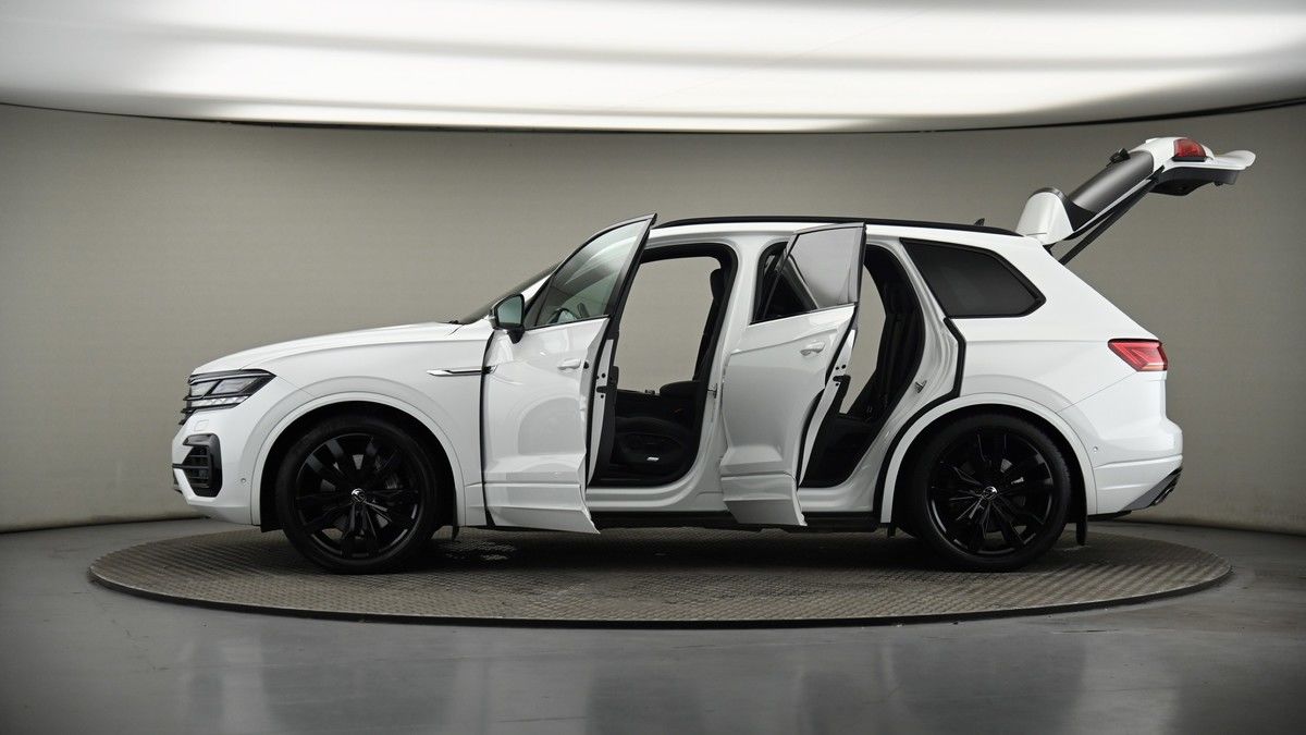 More views of Volkswagen Touareg