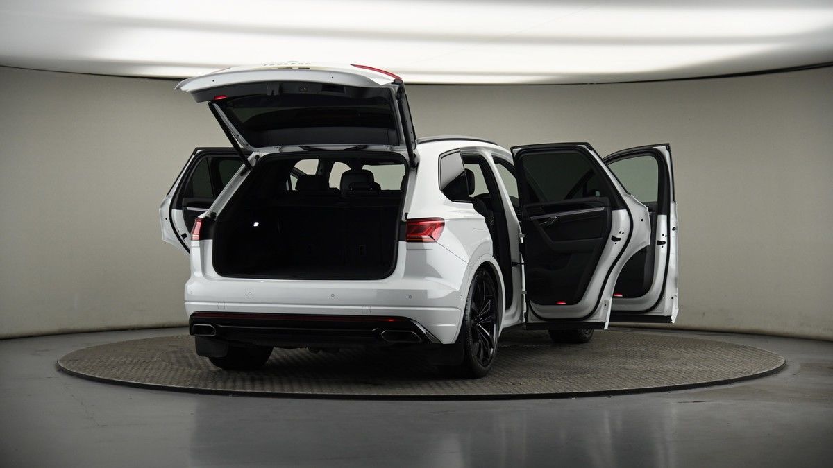 More views of Volkswagen Touareg
