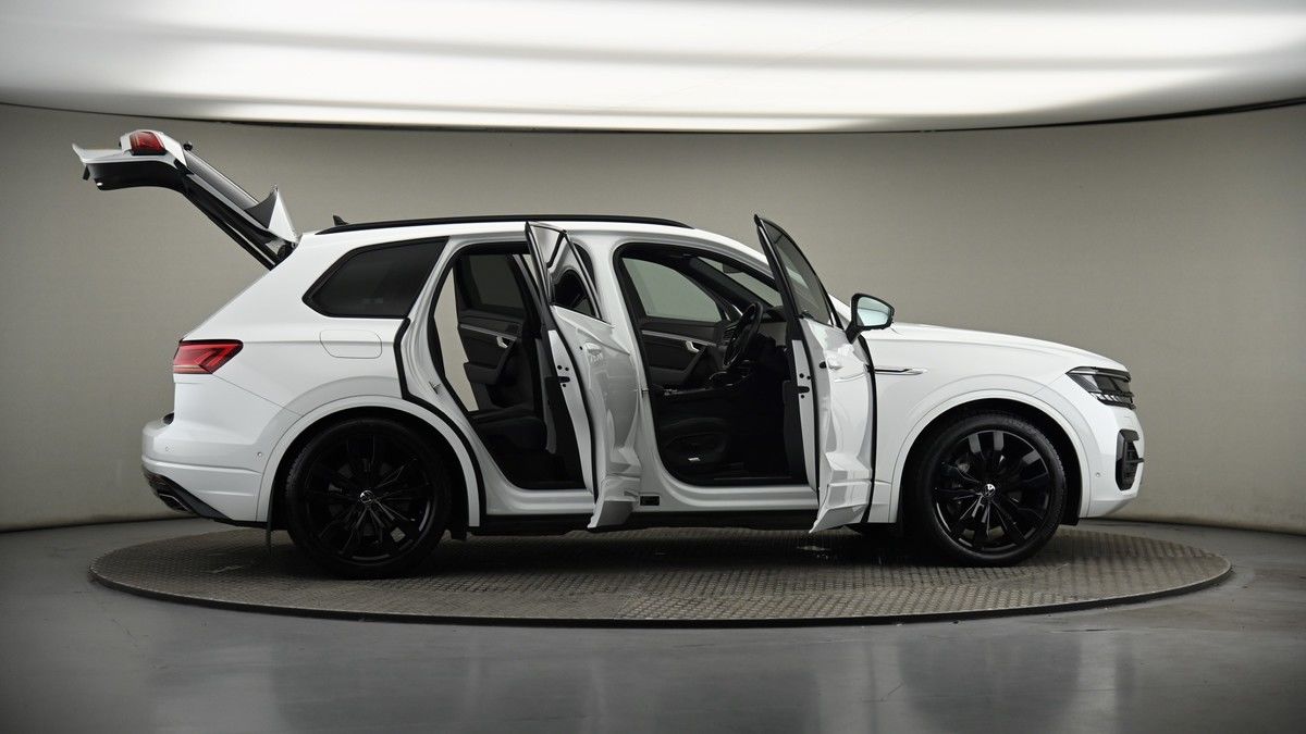More views of Volkswagen Touareg