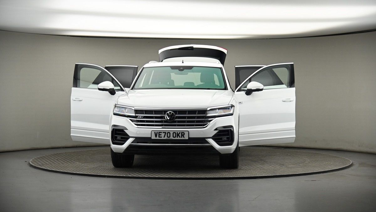 More views of Volkswagen Touareg