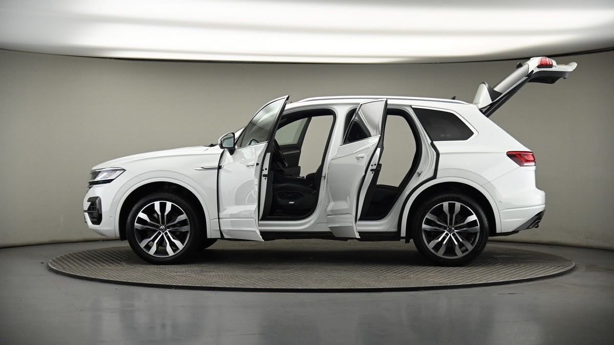 More views of Volkswagen Touareg