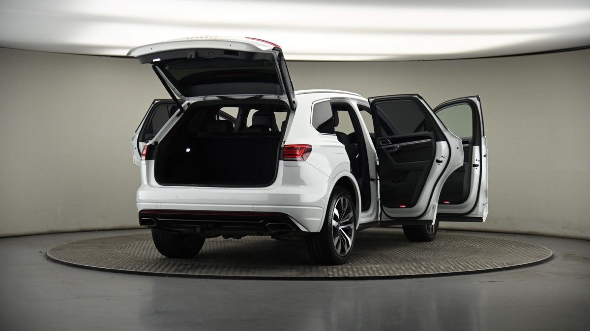 More views of Volkswagen Touareg
