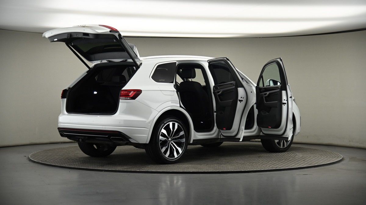More views of Volkswagen Touareg