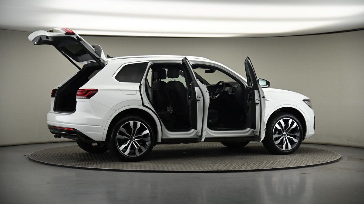 More views of Volkswagen Touareg
