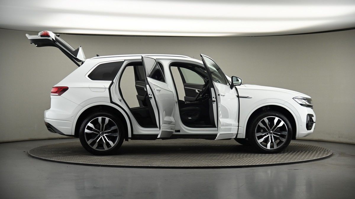 More views of Volkswagen Touareg