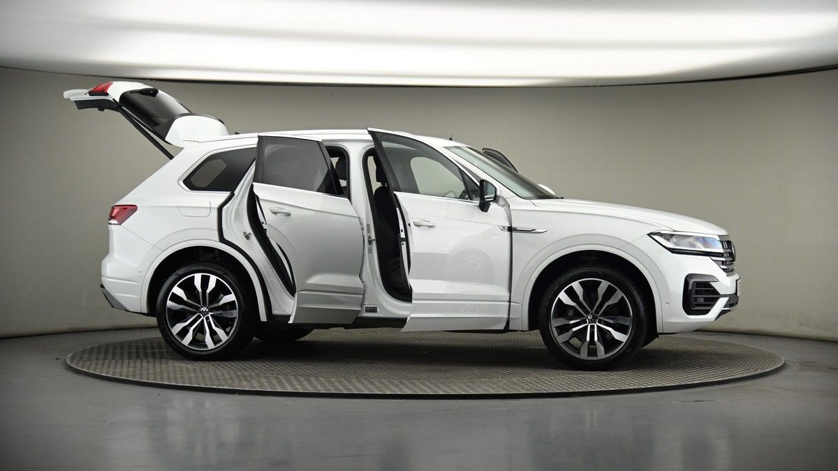 More views of Volkswagen Touareg