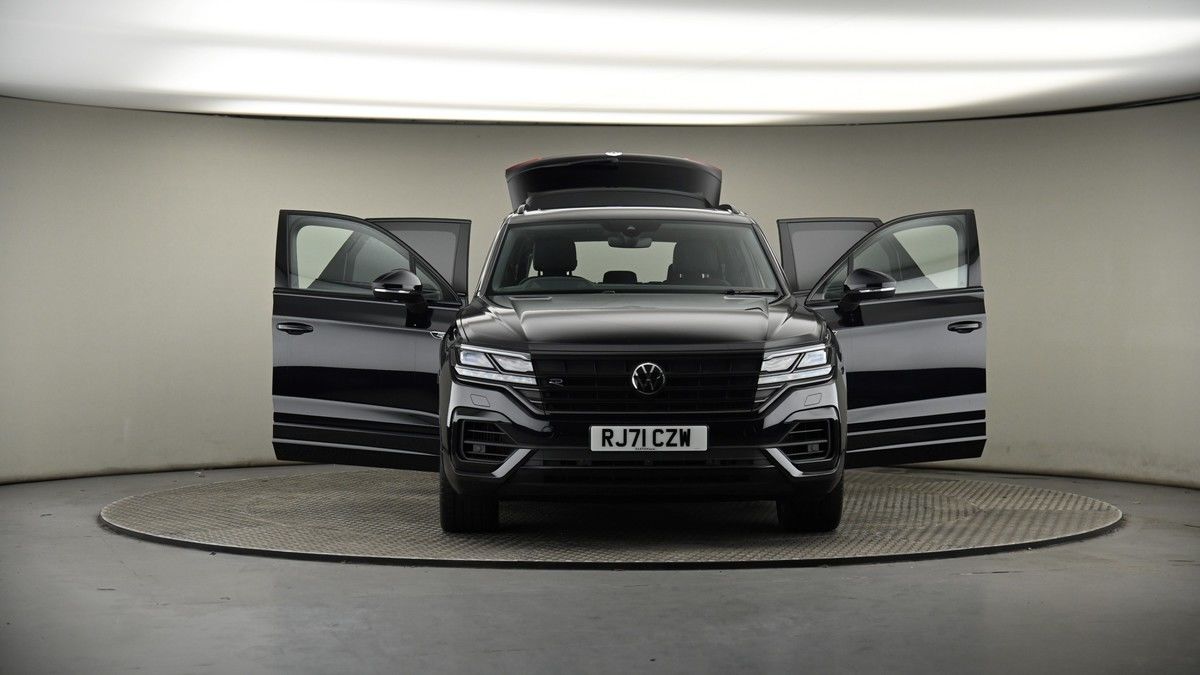 More views of Volkswagen Touareg