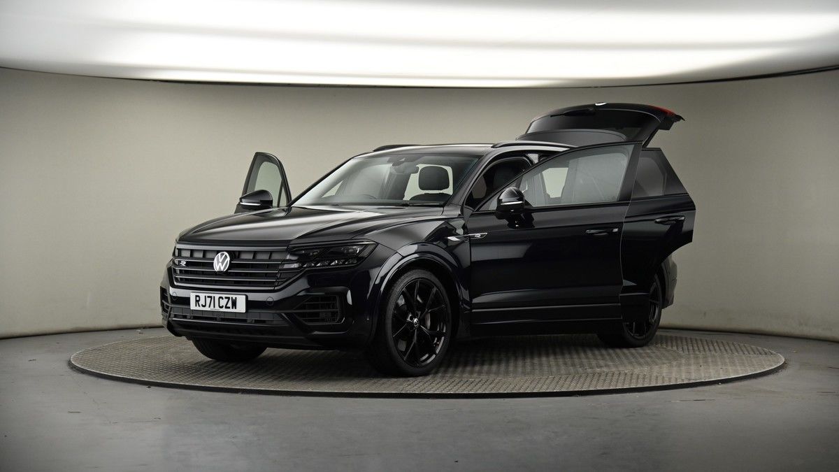 More views of Volkswagen Touareg