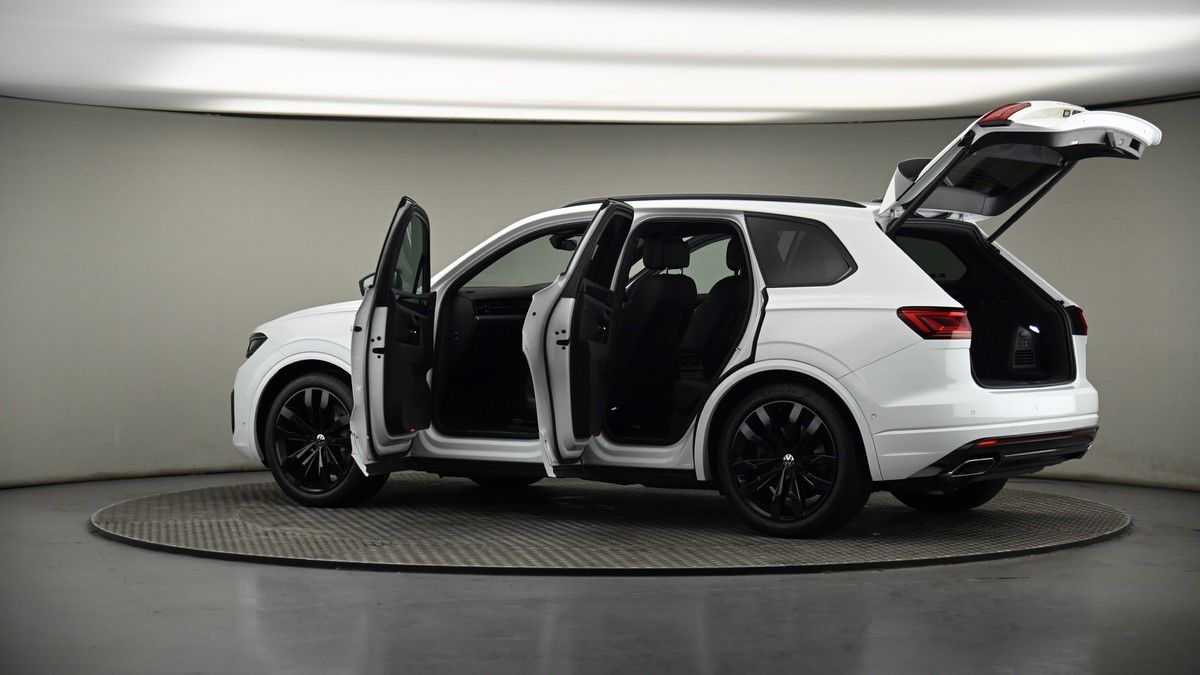 More views of Volkswagen Touareg