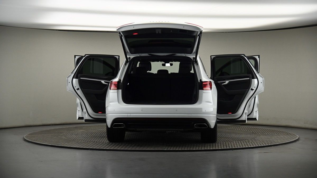 More views of Volkswagen Touareg