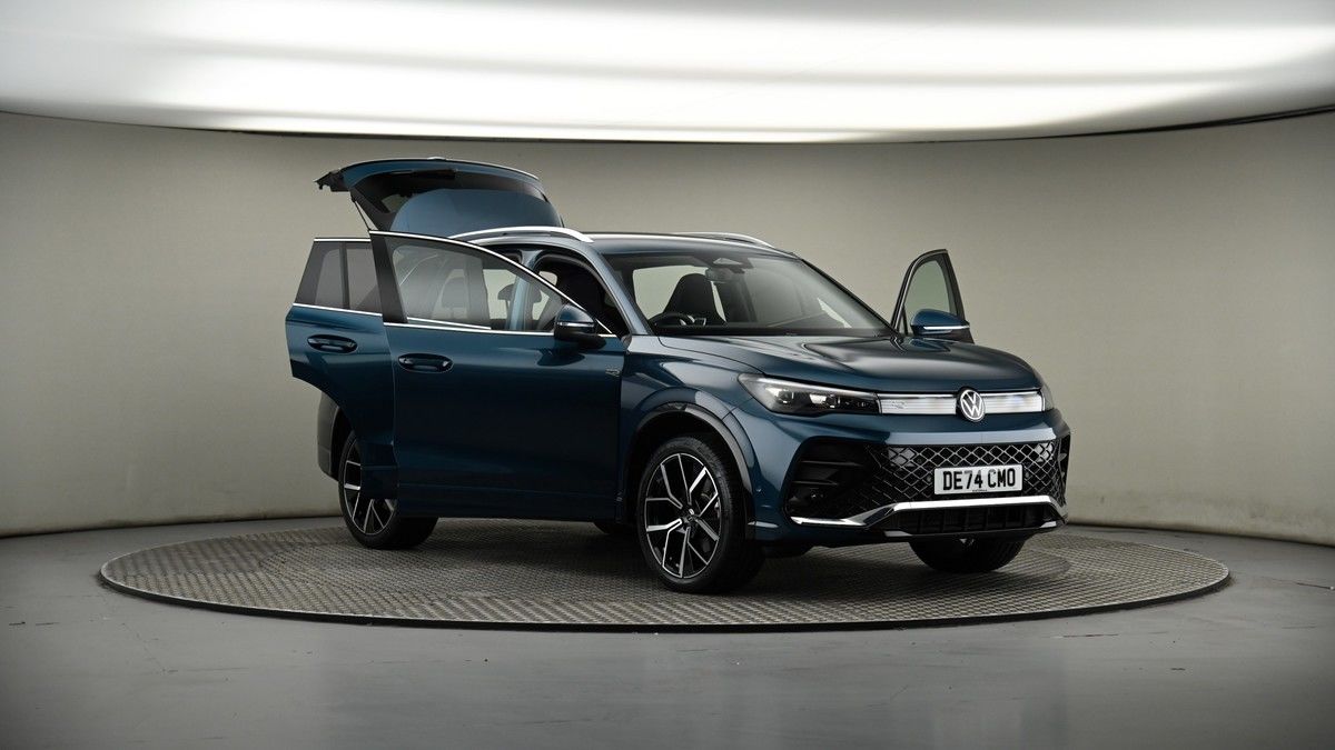 More views of Volkswagen Tiguan
