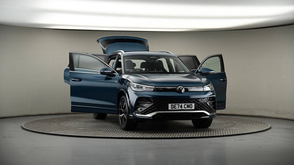 More views of Volkswagen Tiguan