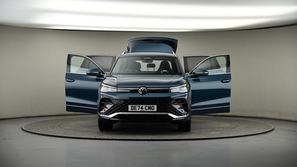 More views of Volkswagen Tiguan