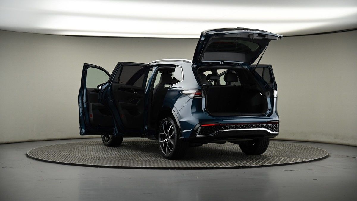 Volkswagen Tiguan Image 16