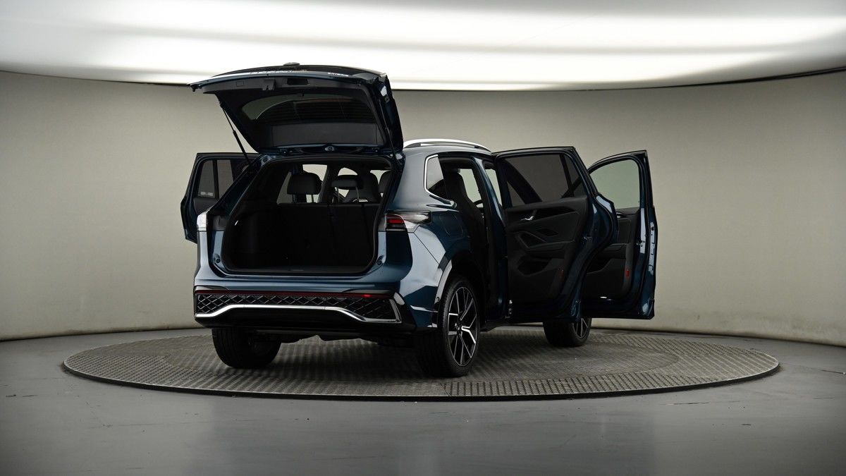 More views of Volkswagen Tiguan